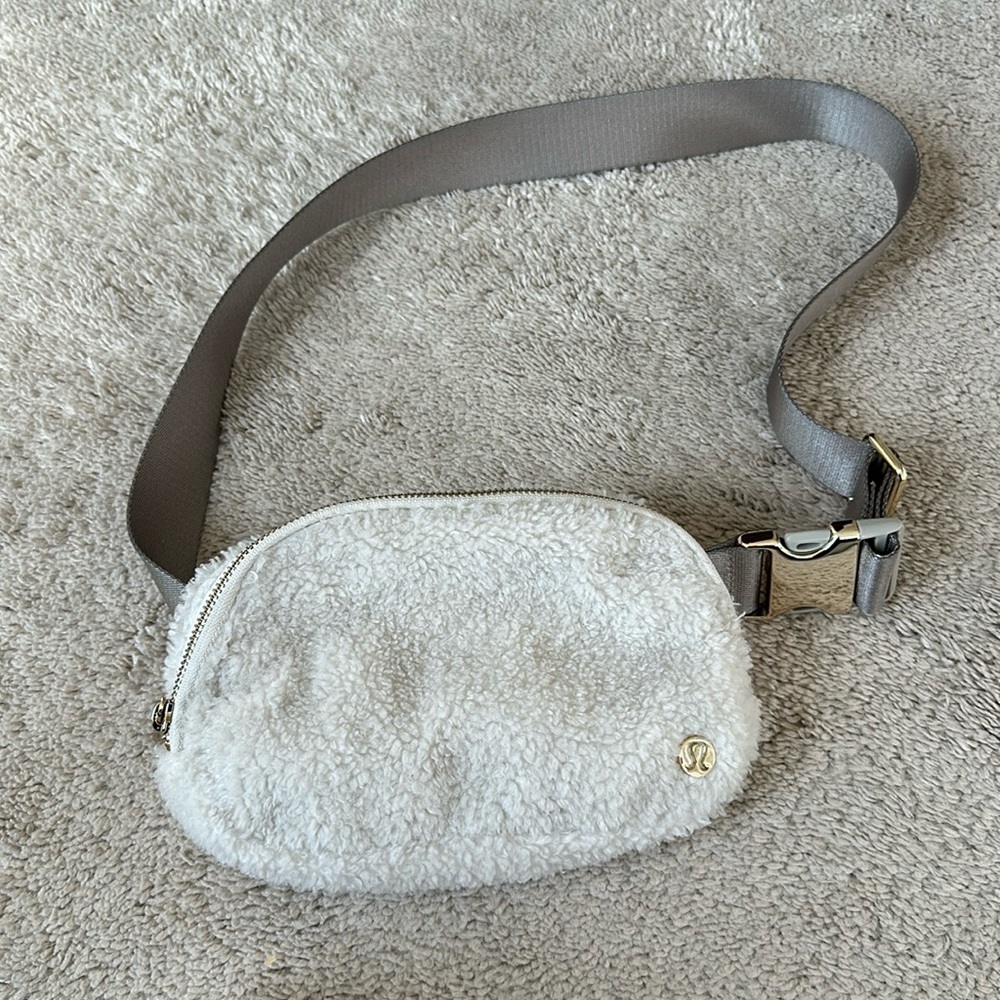 Lululemon Fleece Everywhere Belt Bag